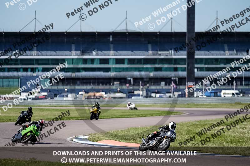 Rockingham no limits trackday;enduro digital images;event digital images;eventdigitalimages;no limits trackdays;peter wileman photography;racing digital images;rockingham raceway northamptonshire;rockingham trackday photographs;trackday digital images;trackday photos